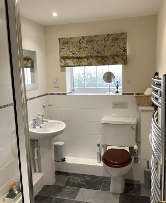 bathroom (1)